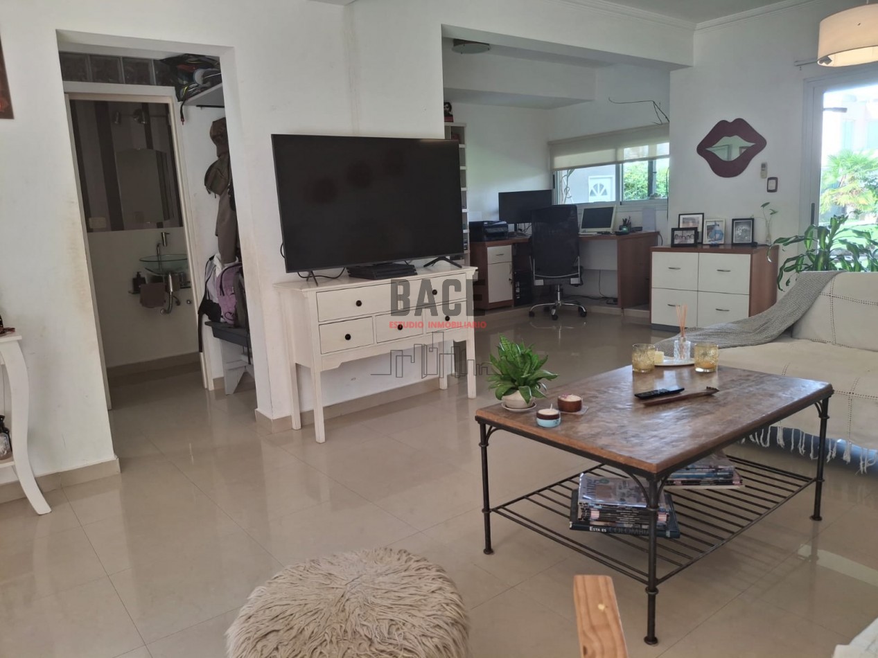 VENTA Hermosa Casa B° privado Elementos - Plottier