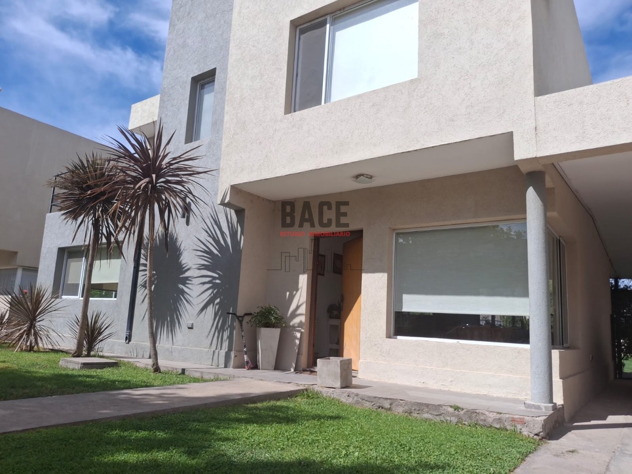 VENTA Hermosa Casa B° privado Elementos - Plottier