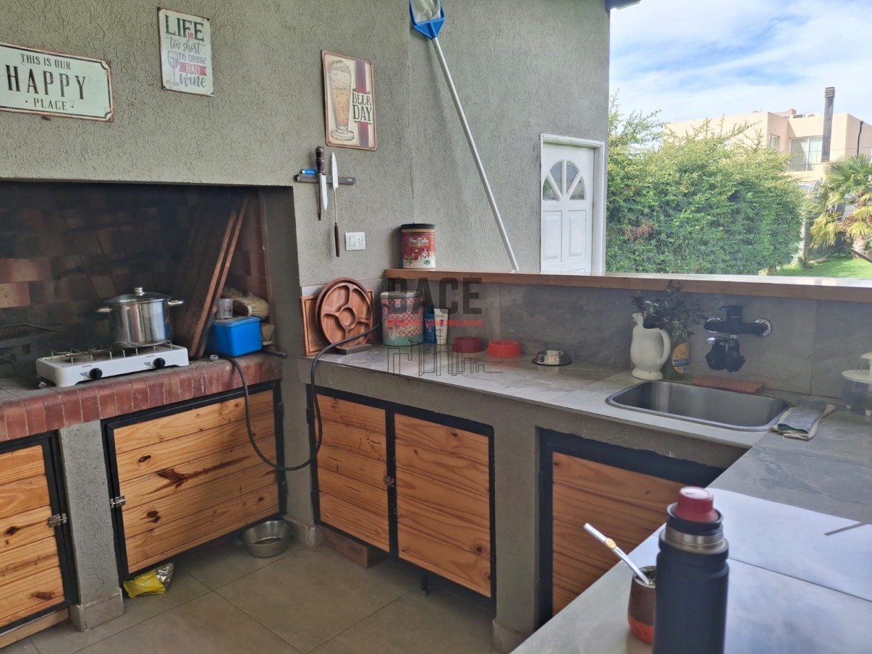 VENTA Hermosa Casa B° privado Elementos - Plottier