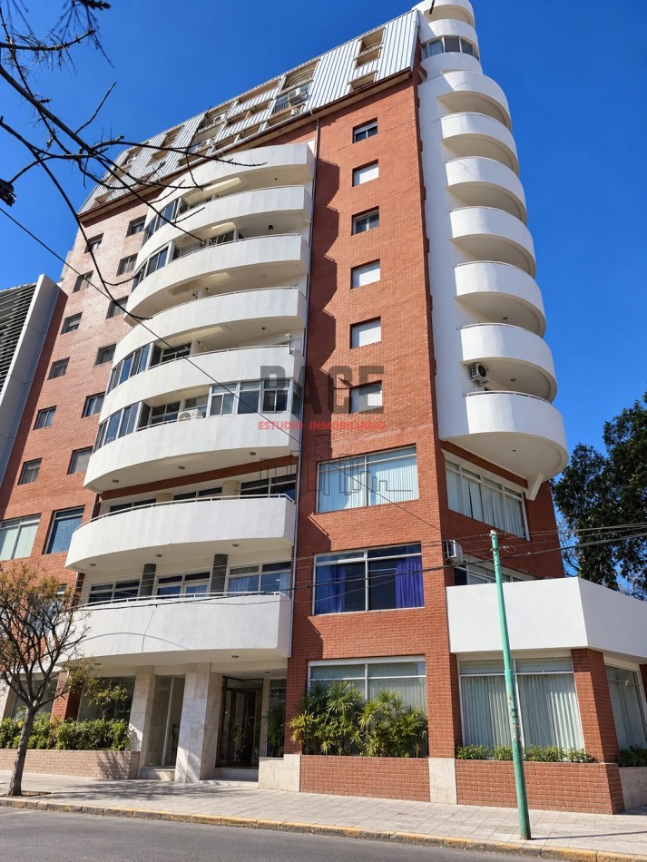 VENTA Espectacular Semipiso de 3 Dormitorios!! en A. Brown al 100 - Neuquen Capital