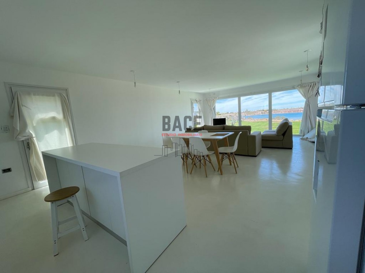 ESPECTACULAR OFERTA UNICA - CASA CON VISTA Y BAJADA AL LAGO MARI MENUCO - NEUQUEN 