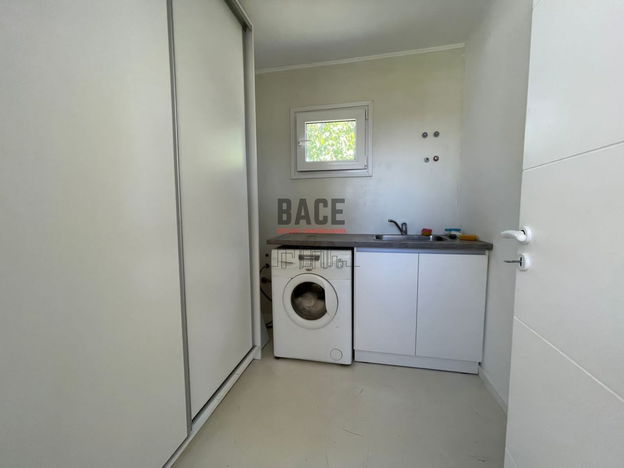 ESPECTACULAR OFERTA UNICA - CASA CON VISTA Y BAJADA AL LAGO MARI MENUCO - NEUQUEN 