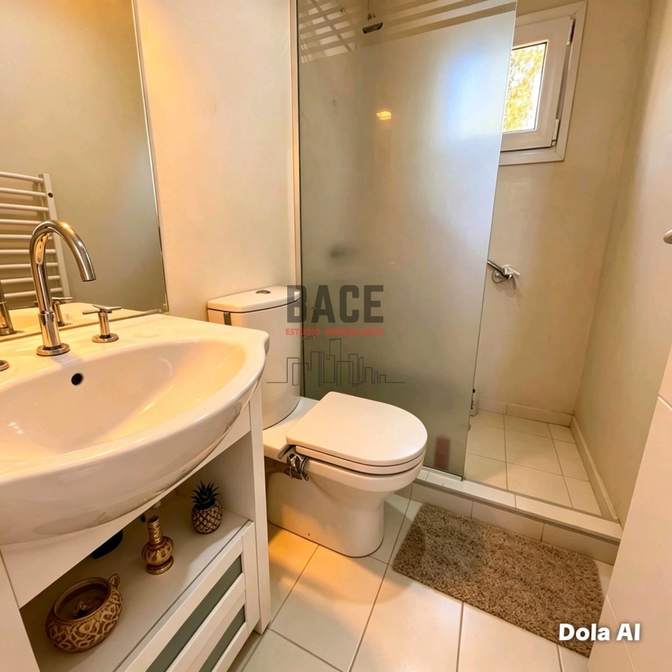 ESPECTACULAR OFERTA UNICA - CASA CON VISTA Y BAJADA AL LAGO MARI MENUCO - NEUQUEN 
