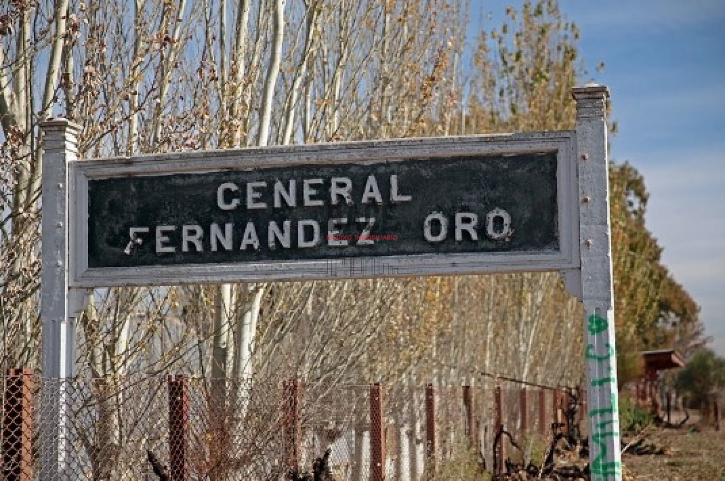  Terreno Con Escritura En Venta - Barrio Residencial Don Higinio 1!! Fernandez Oro!