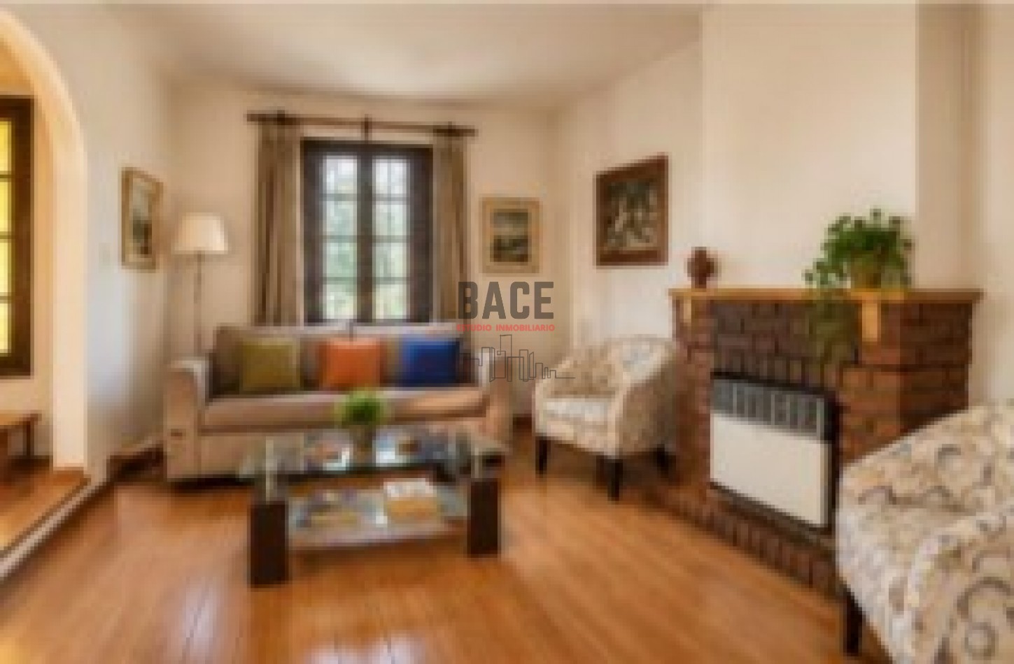 VENTA! Casa Tradicional en Excelente Ubicacion - Neuquen Capital.