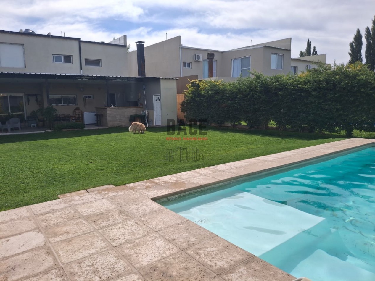 VENTA Hermosa Casa B° privado Elementos - Plottier