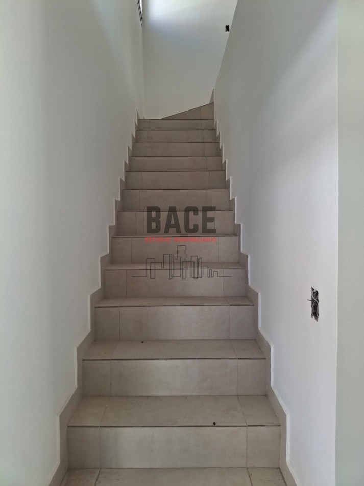 OPORTUNIDAD! VENTA DE DUPLEX A ESTRENAR EN FDEZ ORO!!