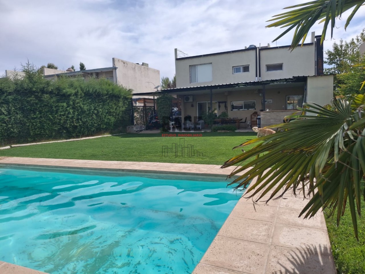 VENTA Hermosa Casa B° privado Elementos - Plottier